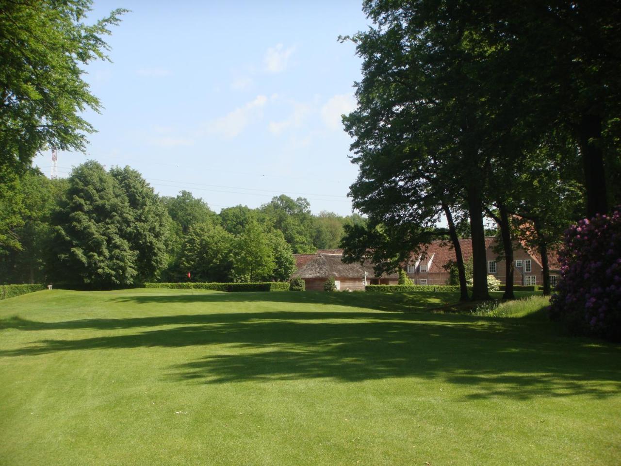 Hotel Bossenstein Golf & Polo Club Ranst Esterno foto